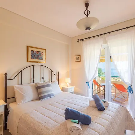Andronikos Seafront Villas برباتي